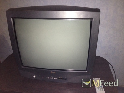 Старенький телевизор LG