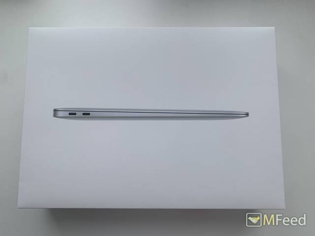 Новый Macbook Air Silver M1 8/256 обмен